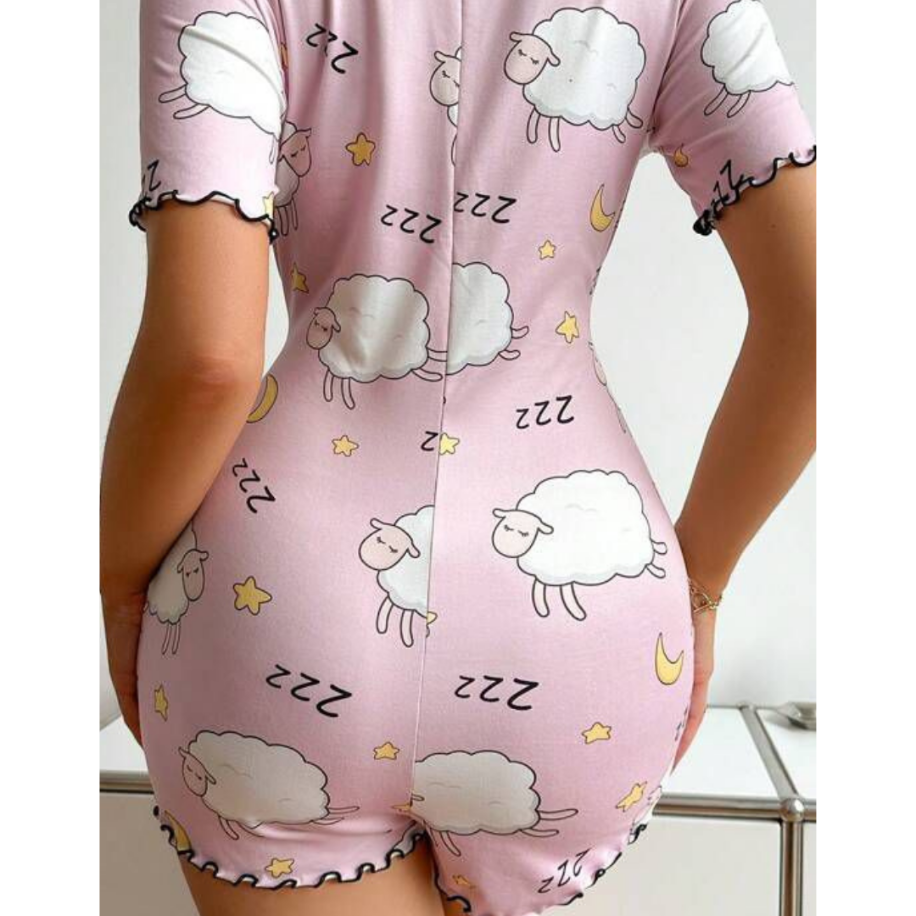 Pembe Koyun Desenli Kadın Pijama Romper – Rahat Ev Giyim Tulum — görsel 3